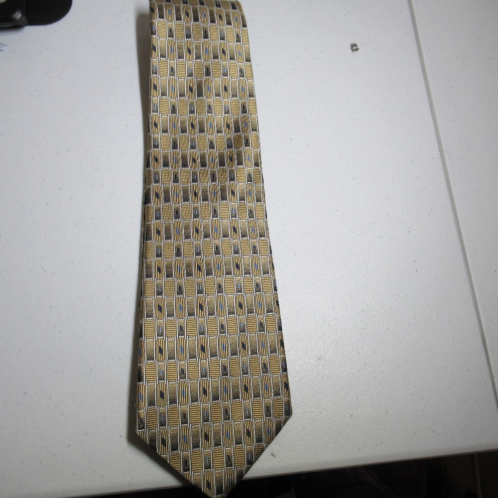 Gold and blue Van Heusen Tie